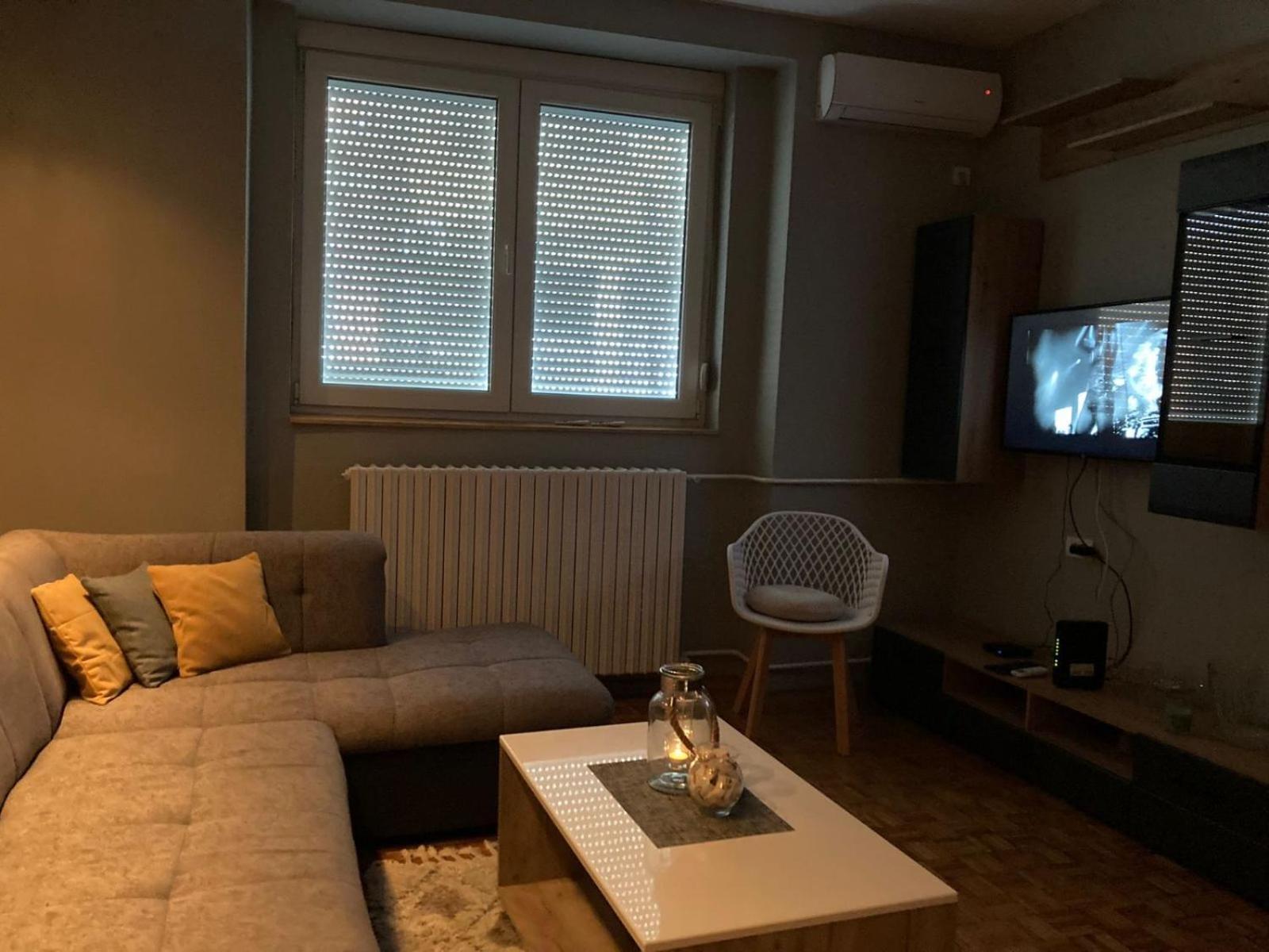 Apartment Dunja Center Welcome Novi Sad Buitenkant foto