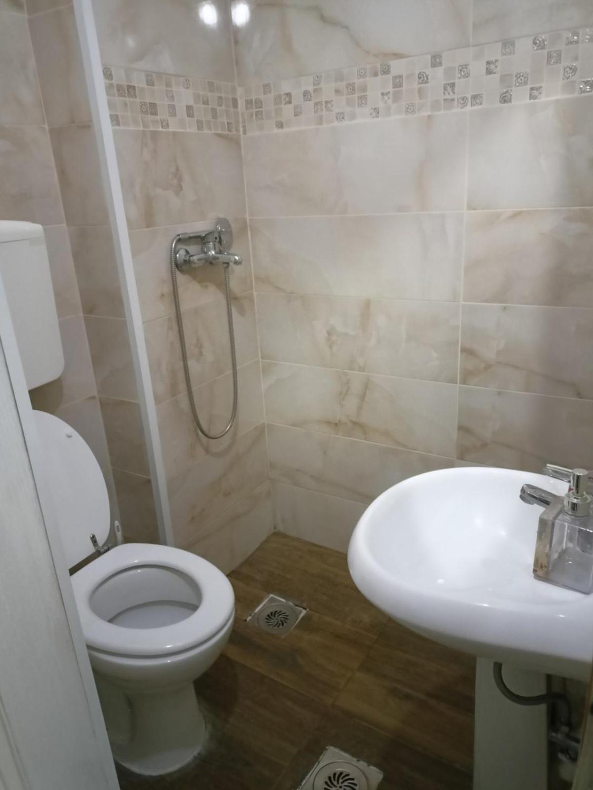 Apartment Dunja Center Welcome Novi Sad Buitenkant foto